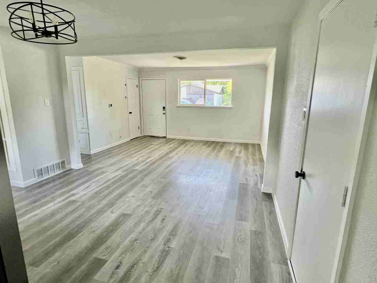 5709 Shipp Dr #NA - Photo 5 of 16