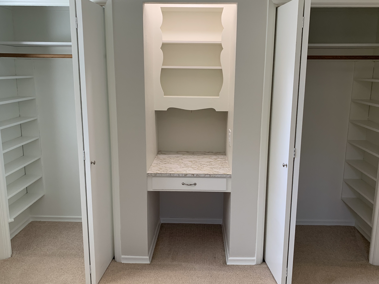 302 Ne A St #NA - Photo 4 of 10