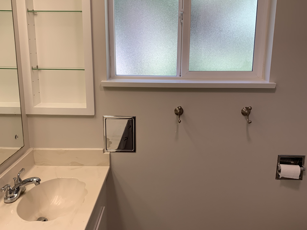 302 Ne A St #NA - Photo 5 of 10