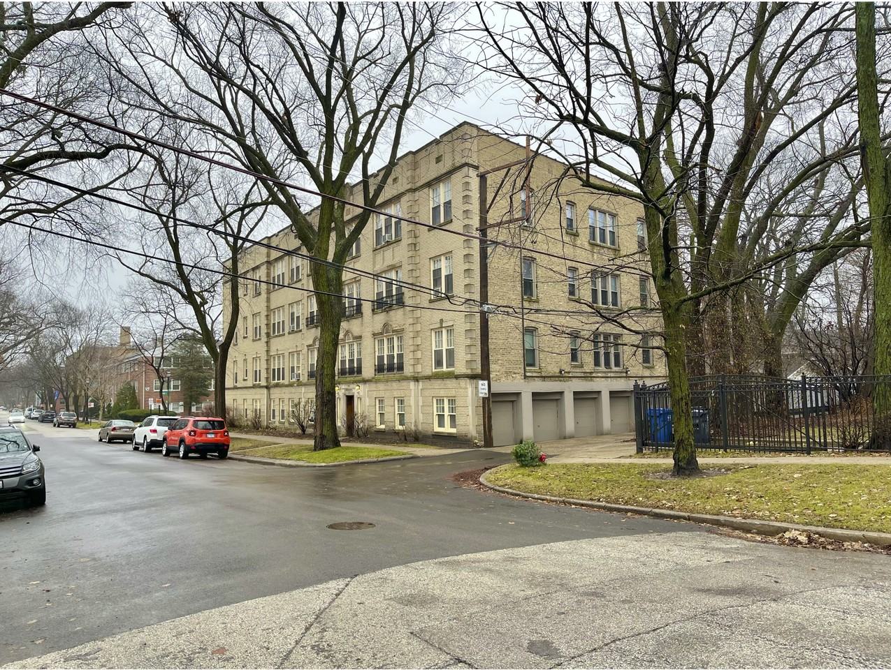 1108 Crain St #2 - Photo 2 of 3