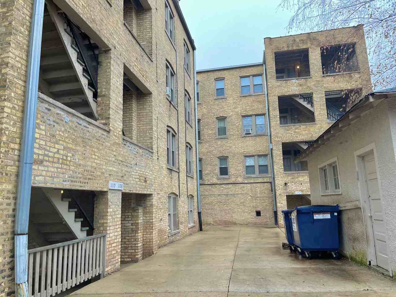 1108 Crain St #2 - Photo 3 of 3