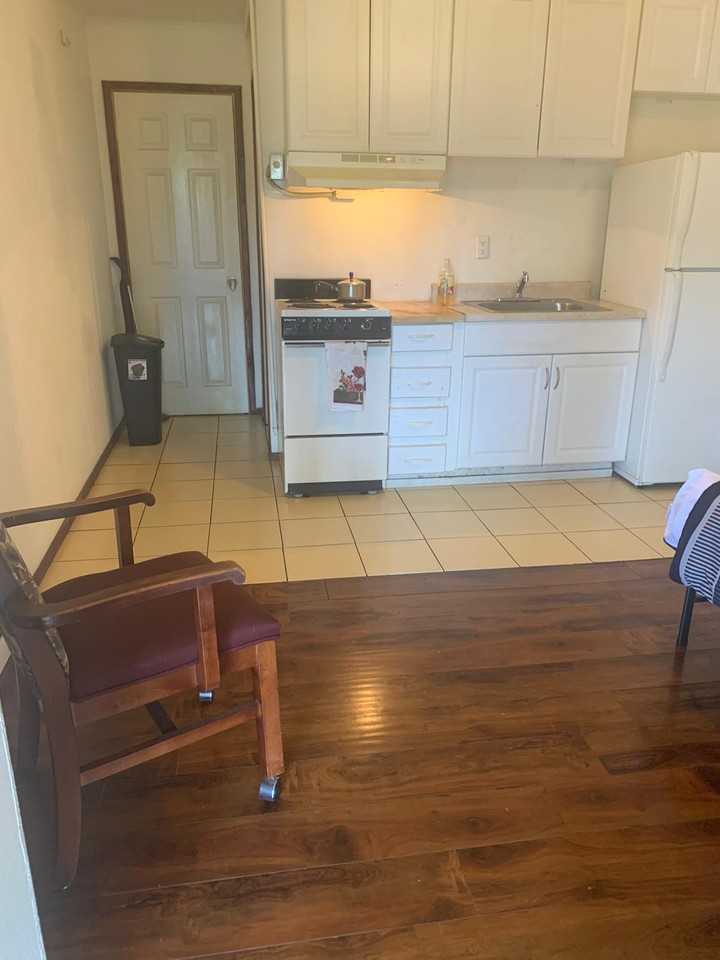 5314 W Sunset Hwy - Photo 3 of 9