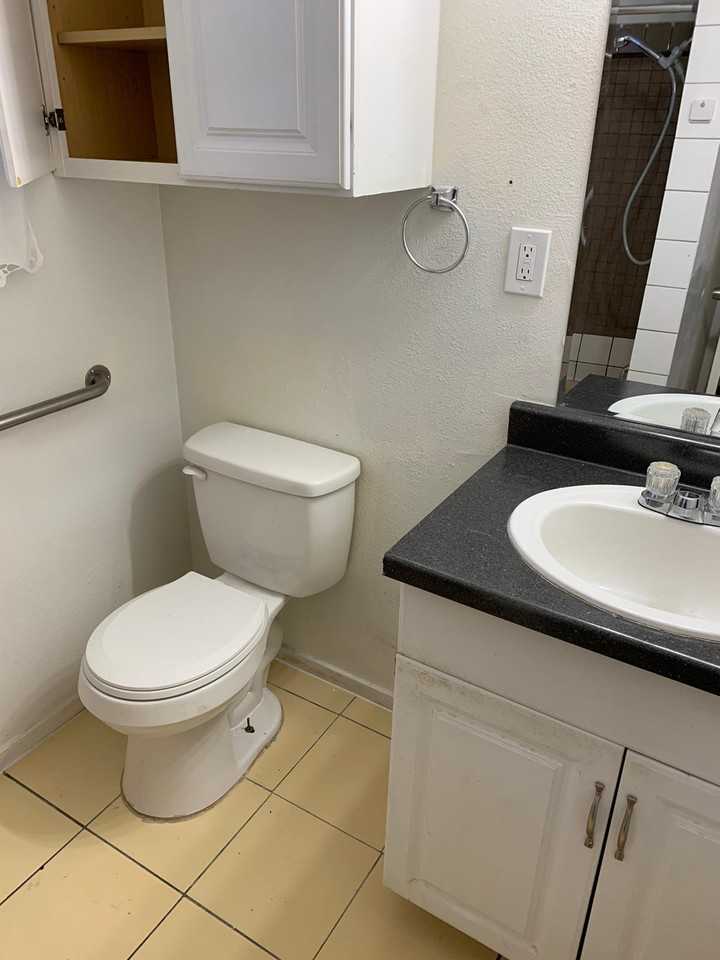 5314 W Sunset Hwy - Photo 5 of 9