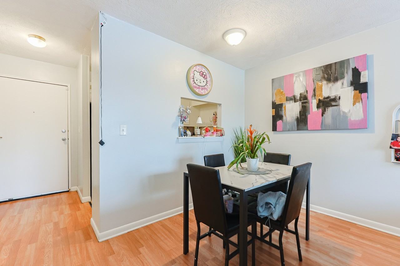 27 Willis St #18 - Photo 6 of 19