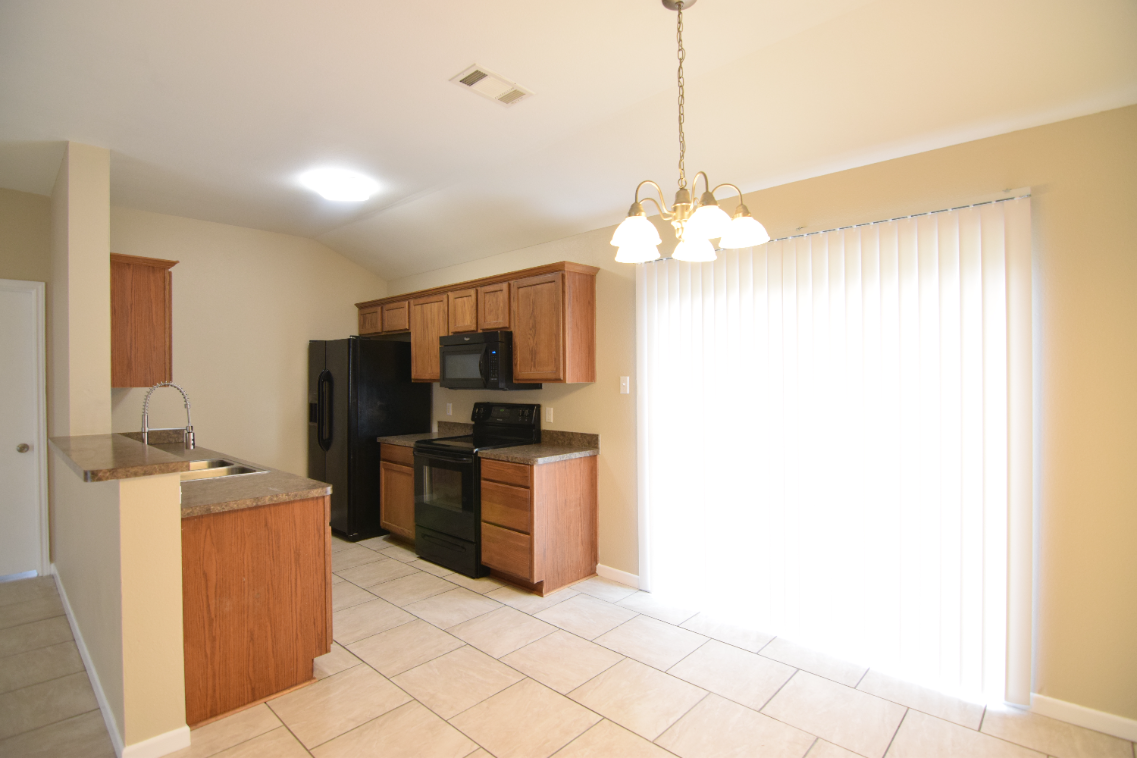 805 S 24th St #NA - Photo 5 of 19