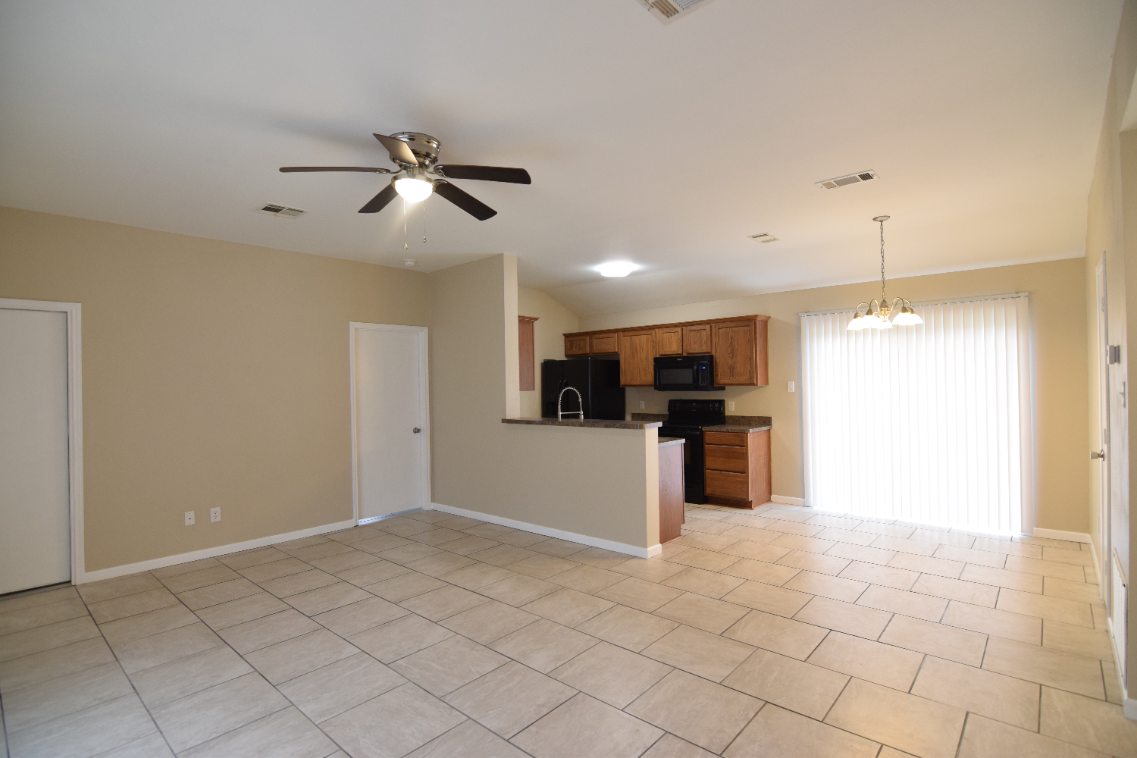 805 S 24th St #NA - Photo 6 of 19