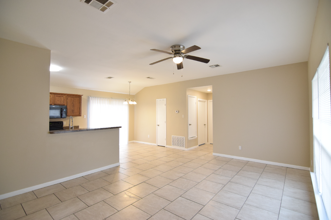 805 S 24th St #NA - Photo 7 of 19