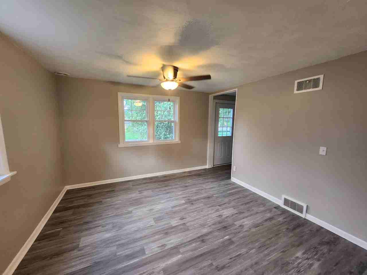 205 Pleasantview Dr #NA - Photo 4 of 16