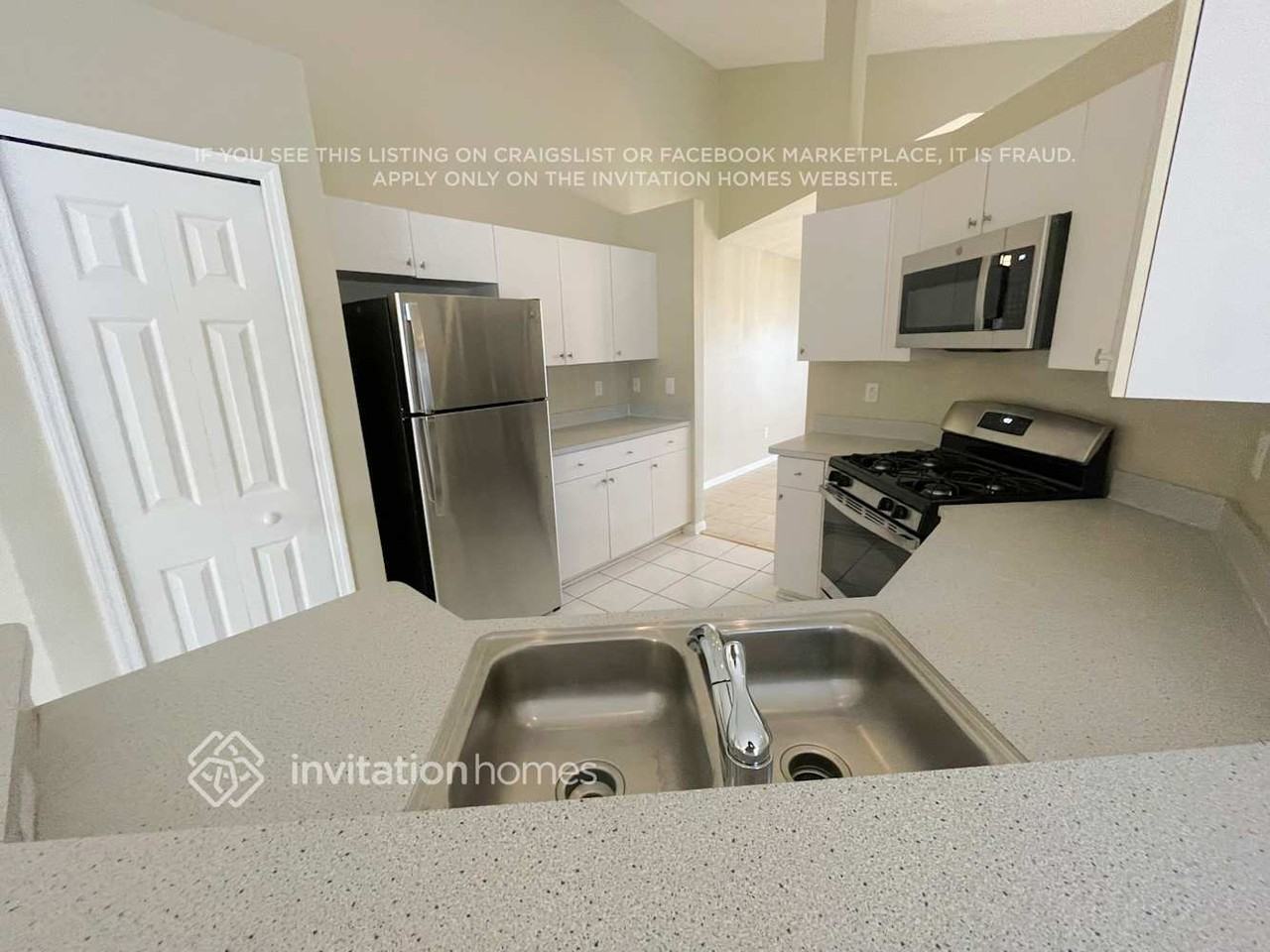 24436 Summer Wind Ct - Photo 3 of 12