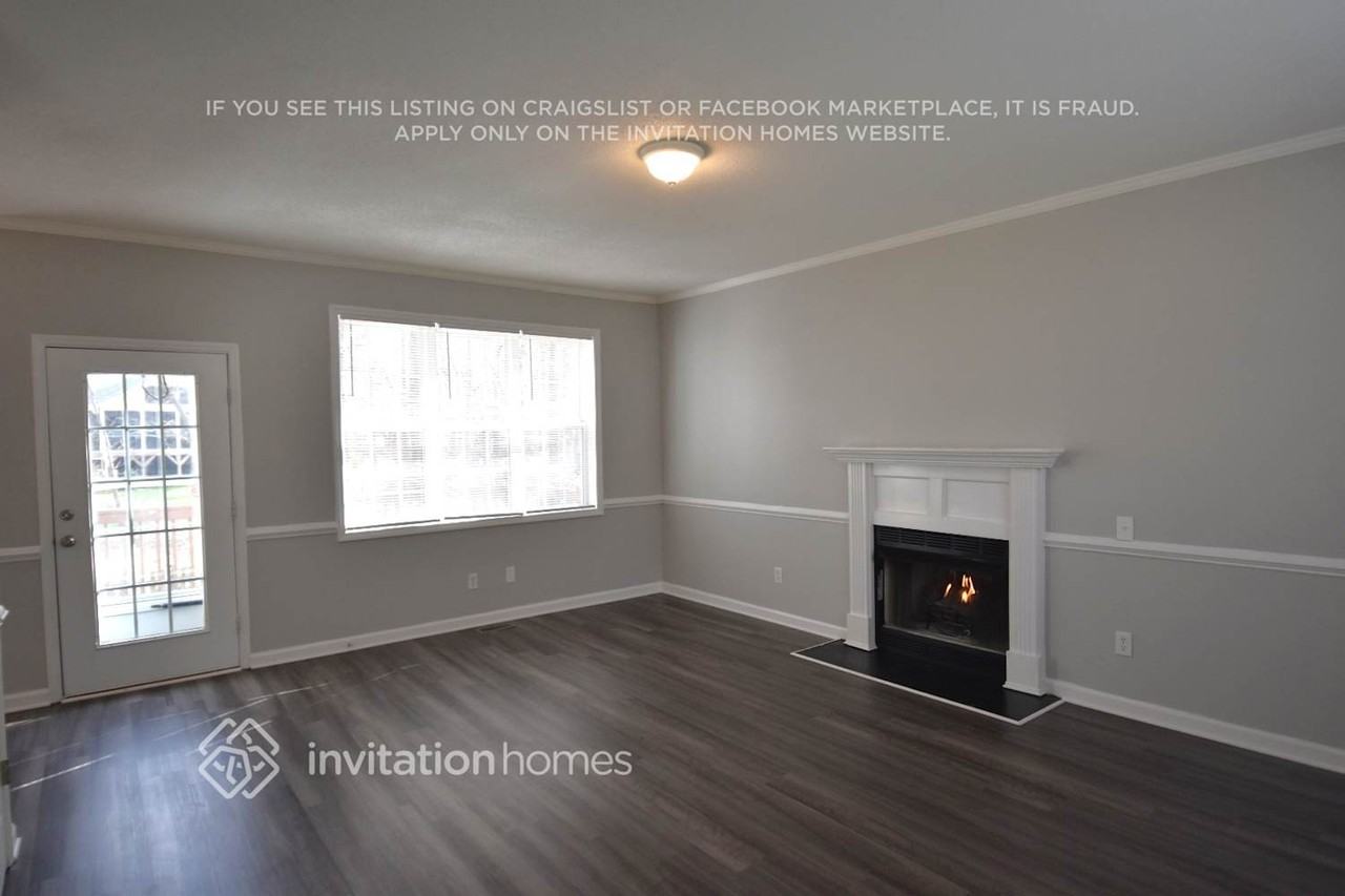 113 Brampton Cir - Photo 5 of 21