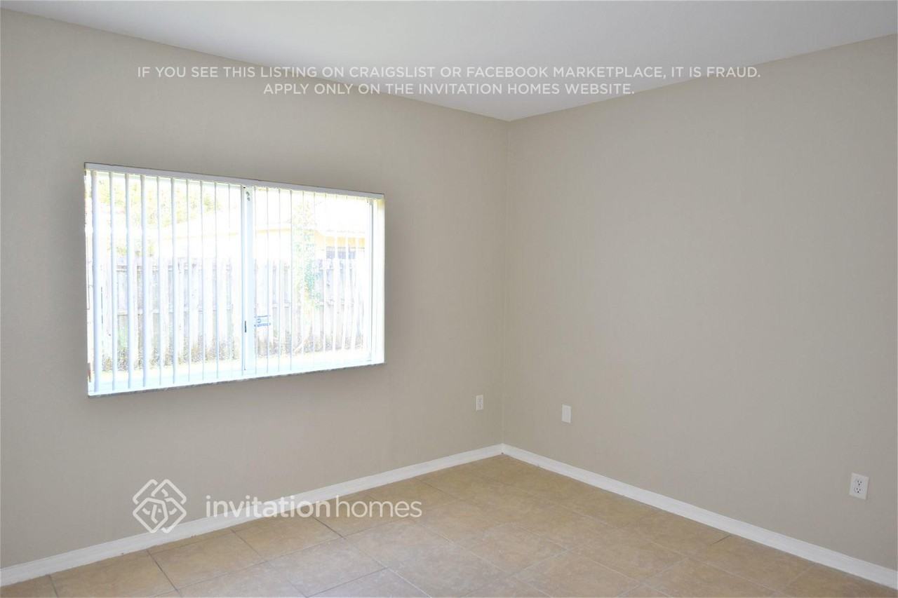 28468 Sw 130th Pl - Photo 3 of 8