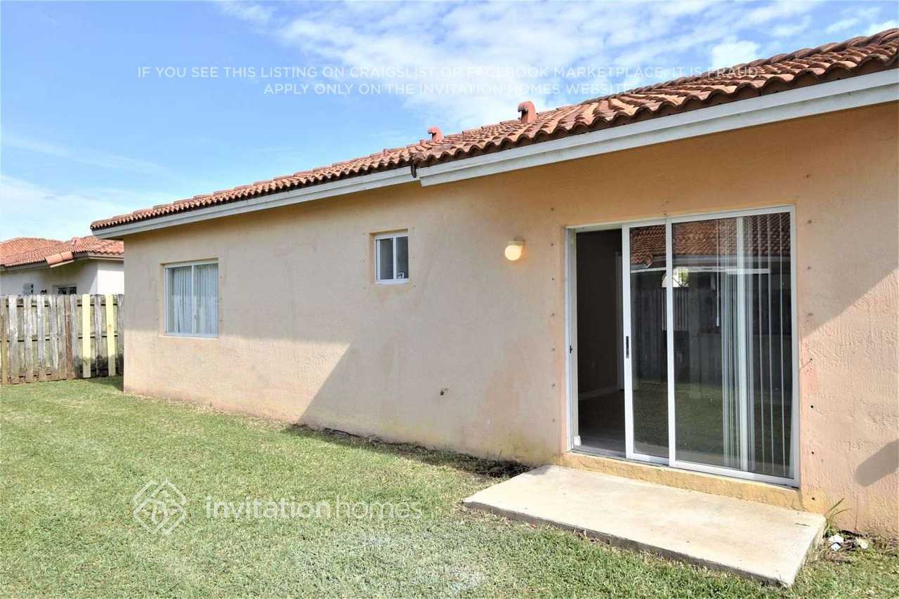 28468 Sw 130th Pl - Photo 7 of 8