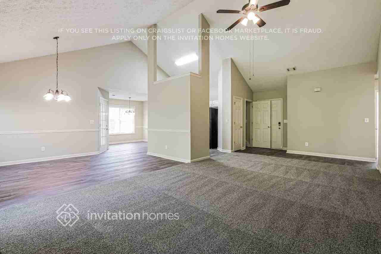 2604 Carolina Ct - Photo 5 of 18