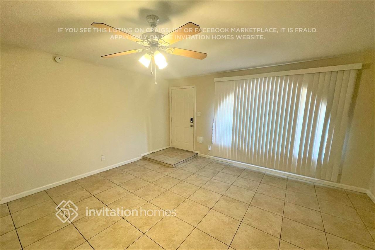 1200 W Loughlin Dr - Photo 2 of 15