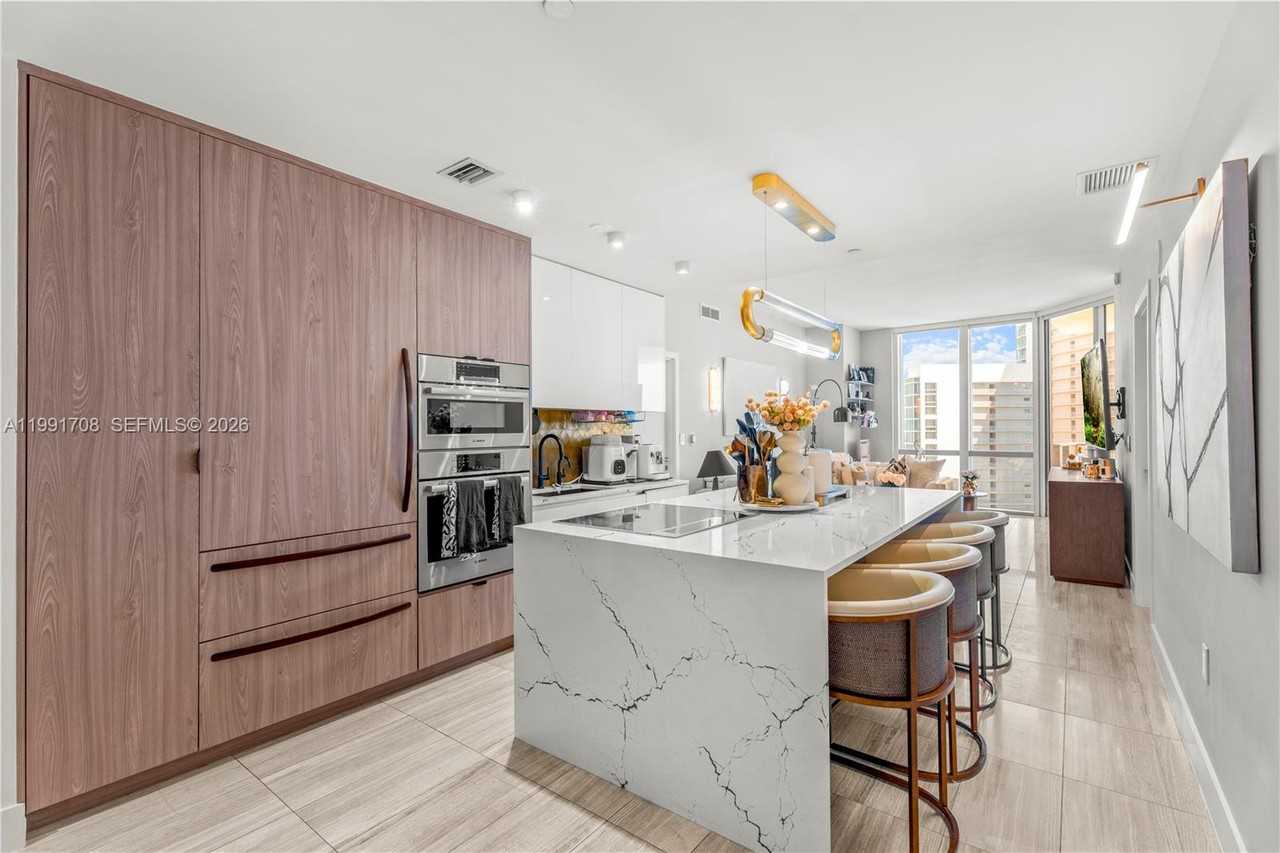 NE 1st Ave & NE 8th St - Photo 3 of 19