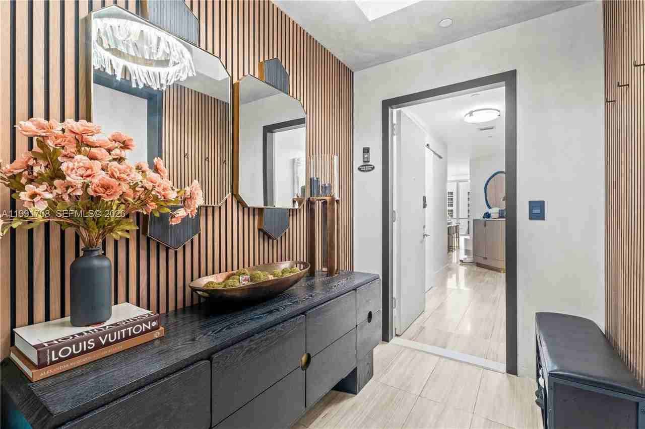 NE 1st Ave & NE 8th St - Photo 4 of 19