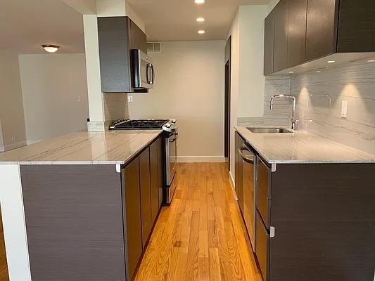 W 89th St #6K - Photo 4 of 20