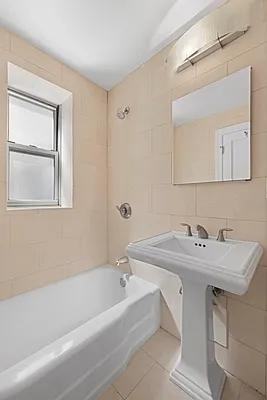 W 89th St #11D - Photo 7 of 8