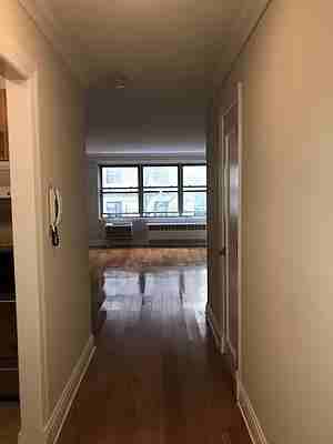 W 89th St #3H - Photo 2 of 9