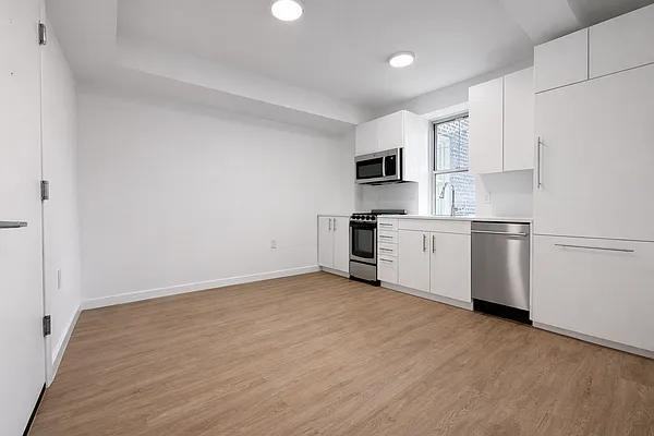 W 75th St #1408 - Photo 2 of 14