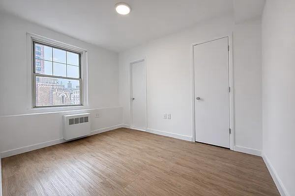 W 75th St #1408 - Photo 3 of 14