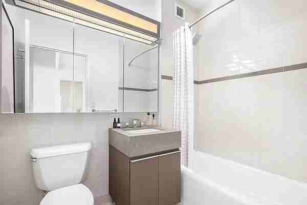 West St #3D - Photo 6 of 8