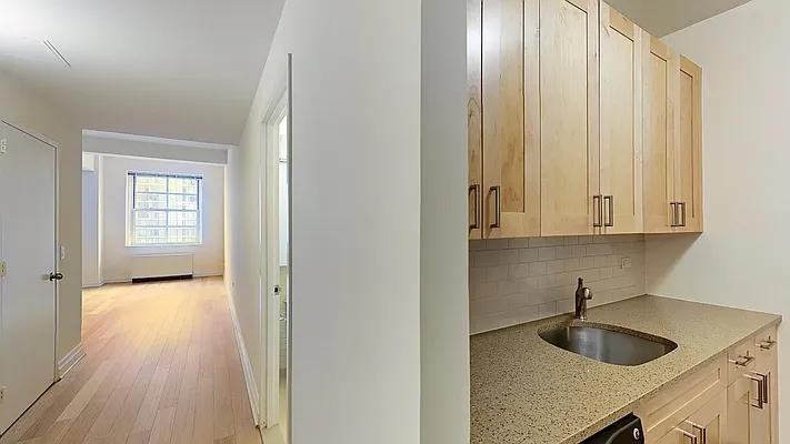 West St #8H - Photo 2 of 9