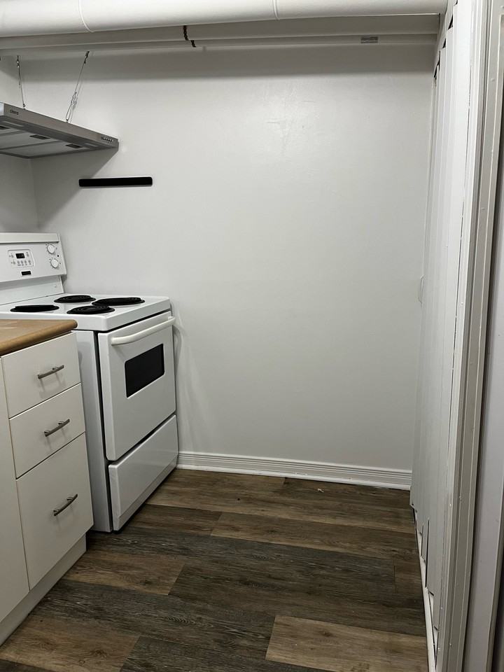 881 Maitland Avenue - Photo 2 of 8