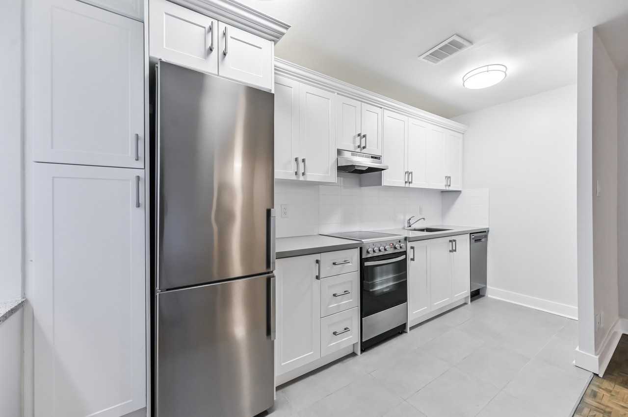 151 St. George - Photo 7 of 8