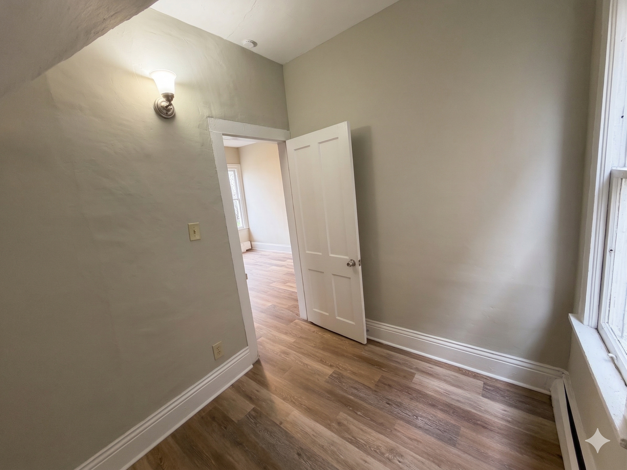 163 West Delavan AvenueUnit 1 (Lower) #1LOWER - Photo 6 of 7