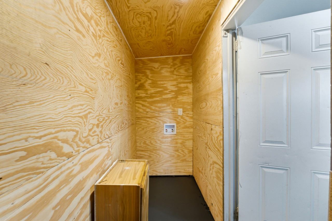 937 La Marche Dr #1 - Photo 4 of 31