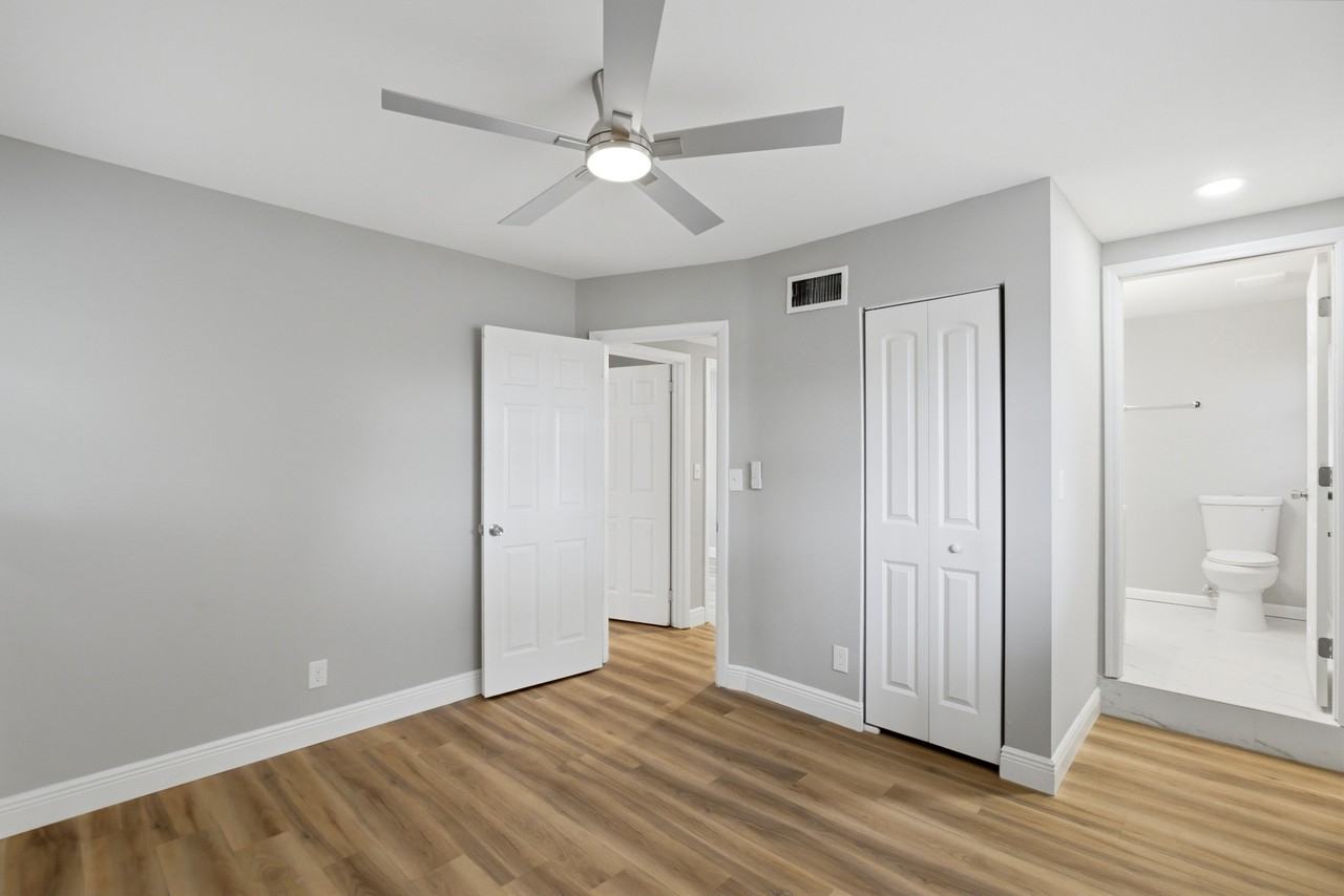 937 La Marche Dr #1 - Photo 5 of 31