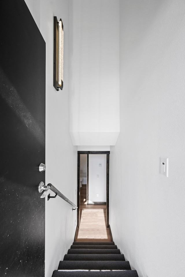 1400 Holmes Rd #B - Photo 2 of 9