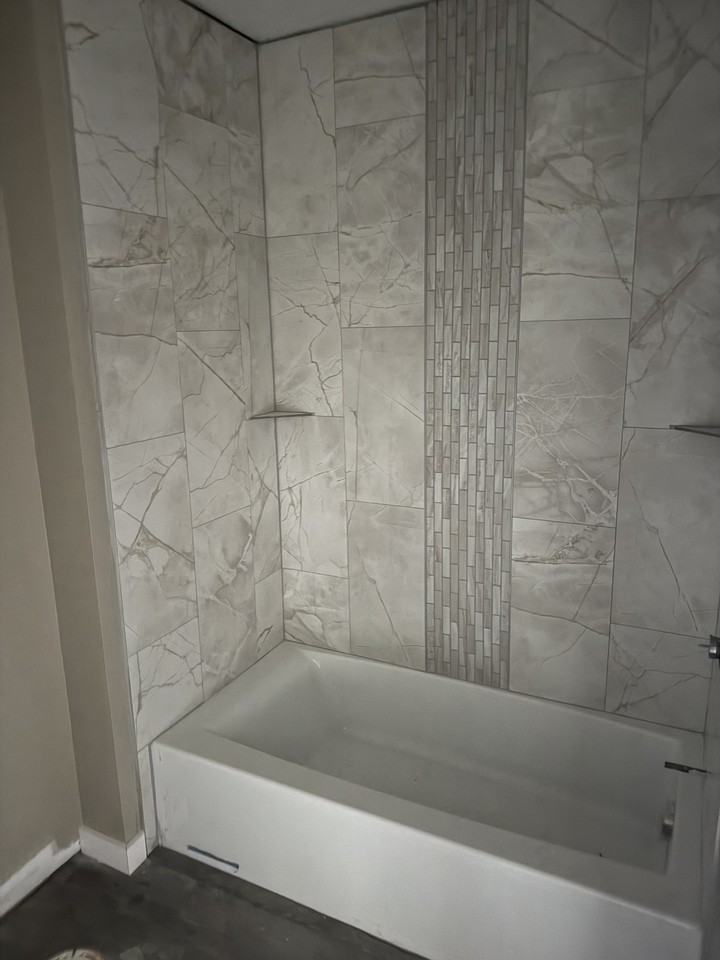 6290 Davis Creek Rd #1 - Photo 4 of 12