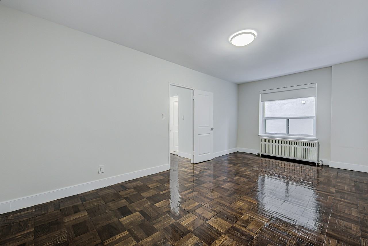 1150/1200 Kingston Road - Photo 7 of 11