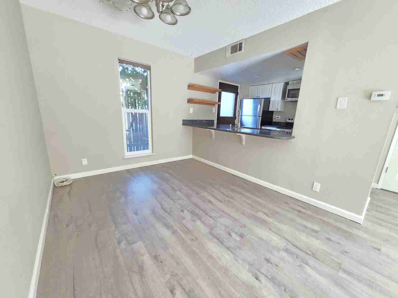 5472 Roundtree Pl #E - Photo 2 of 28