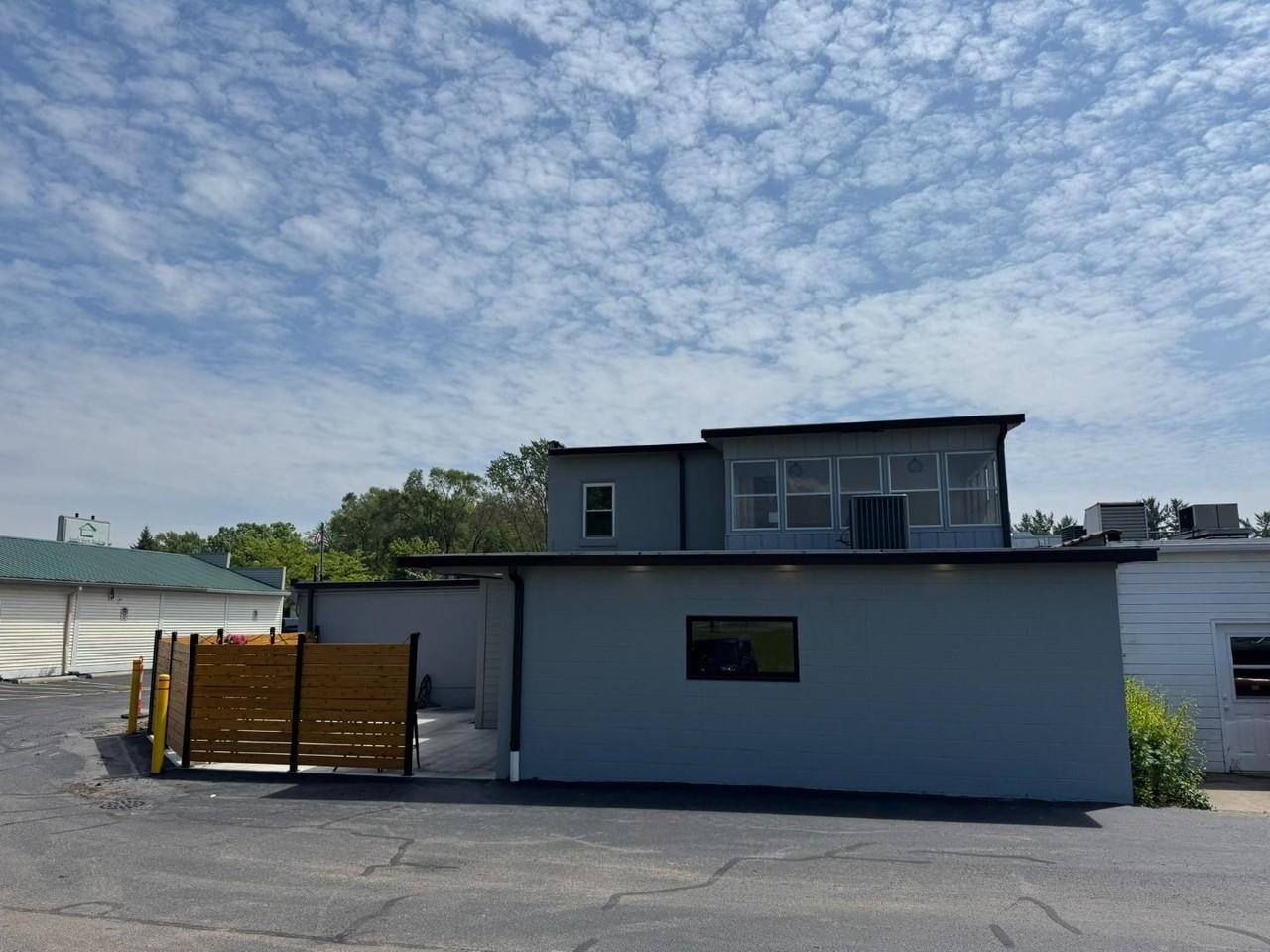 Omnis Crepito - Photo 2 of 5