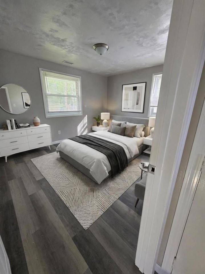 1306 Cartwright Dr - Photo 4 of 10