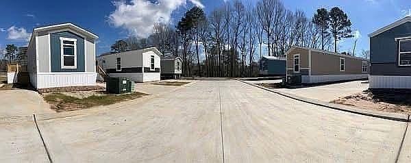 23101 Green Oaks St - Photo 5 of 13