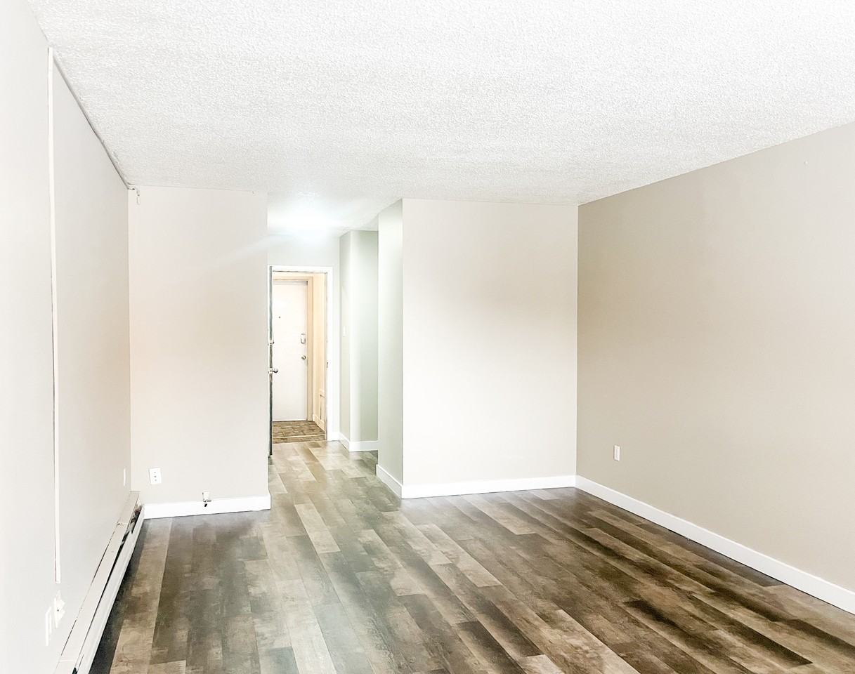 Rae 4110 - Photo 6 of 10
