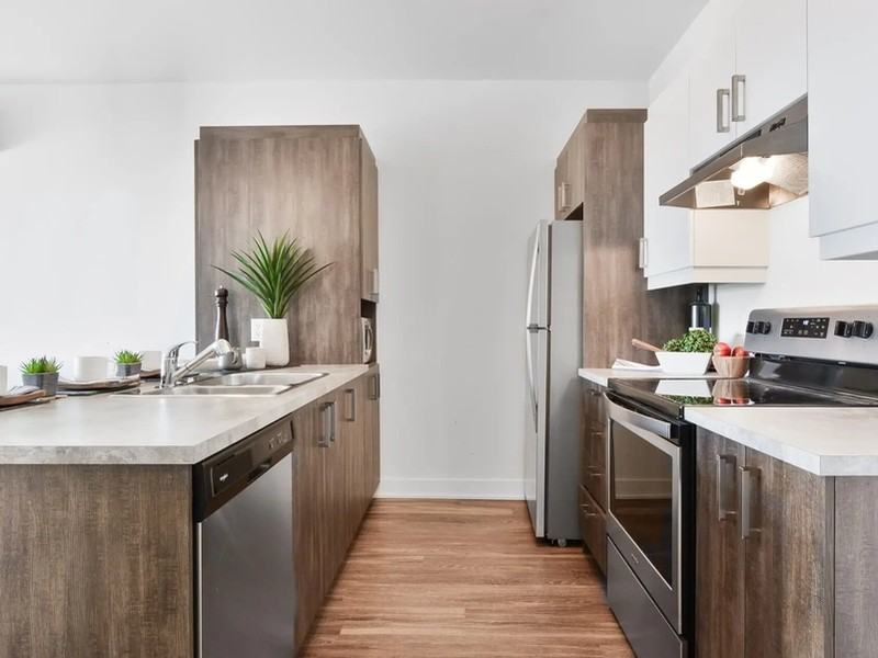 11-21 Ronsard Street - Photo 3 of 11