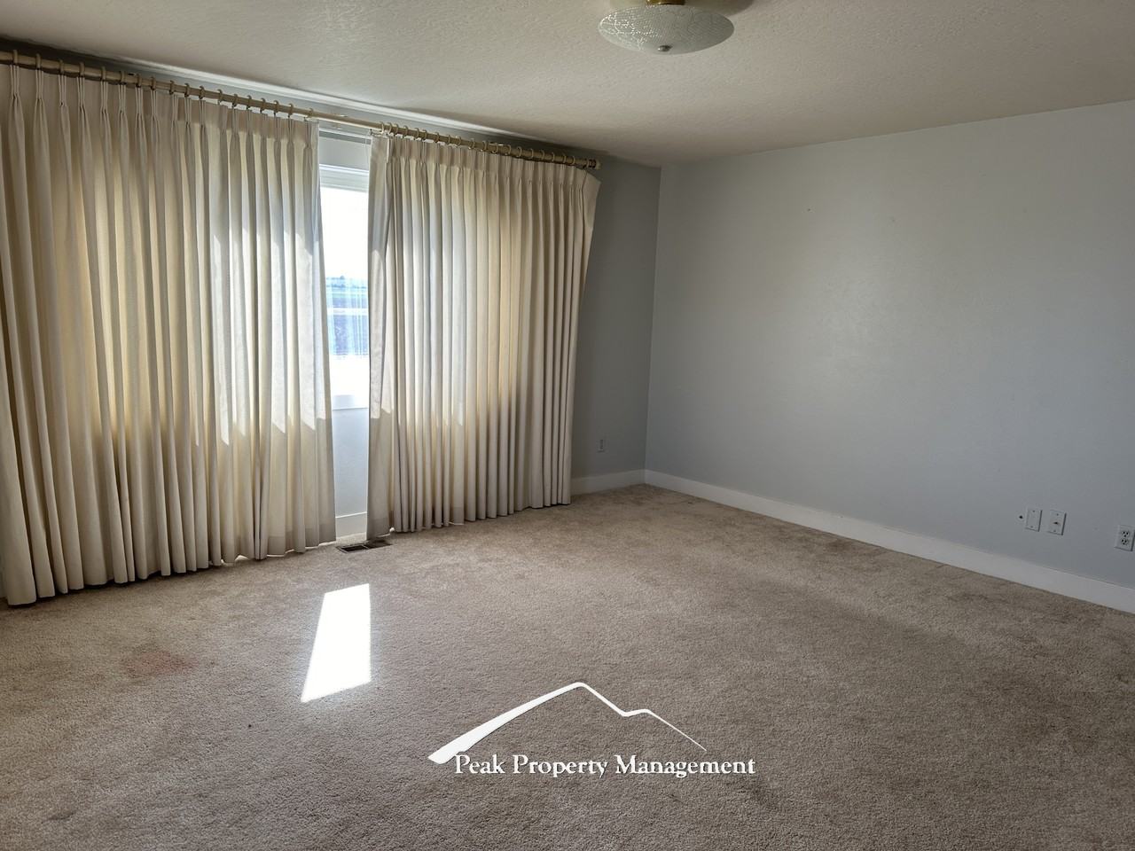 15049 Lake Ave #1 - Photo 5 of 30