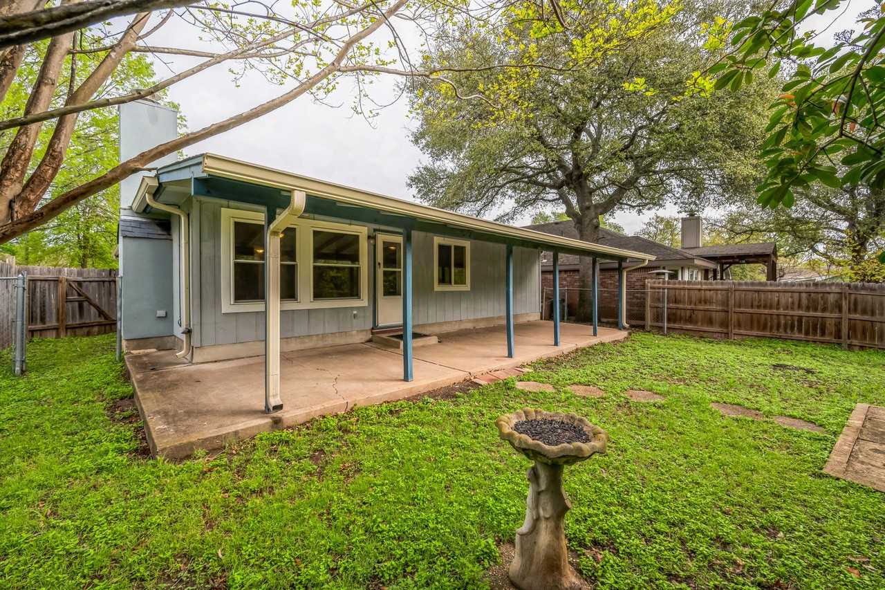 4509 Alta Loma Dr #1 - Photo 4 of 14