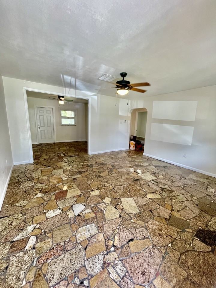 326 Chattanooga Dr #1 - Photo 2 of 18