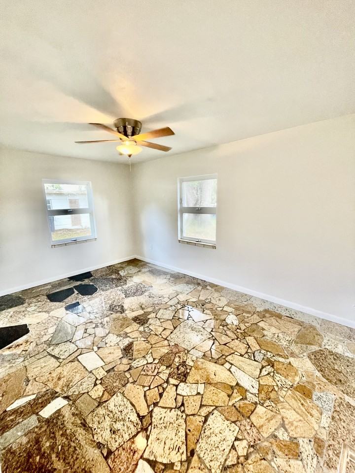 326 Chattanooga Dr #1 - Photo 4 of 18