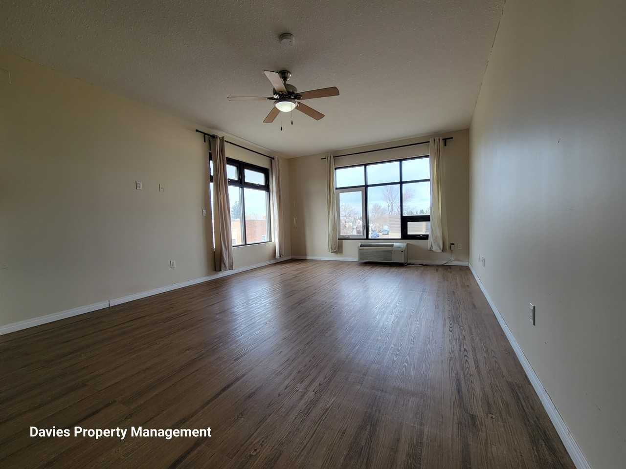 4834 49 St - Photo 6 of 6