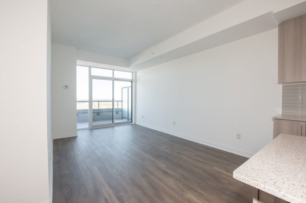 550 North Service Road - 1002 - Photo 4 of 20