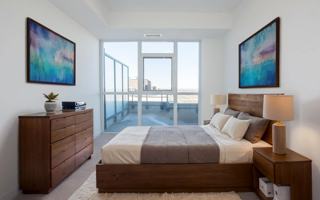 featured image of 550 North Service Road - 1002