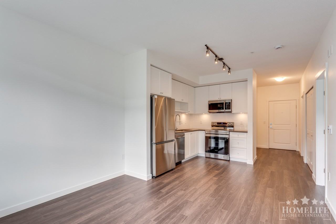 15733 85 Ave - Photo 4 of 20
