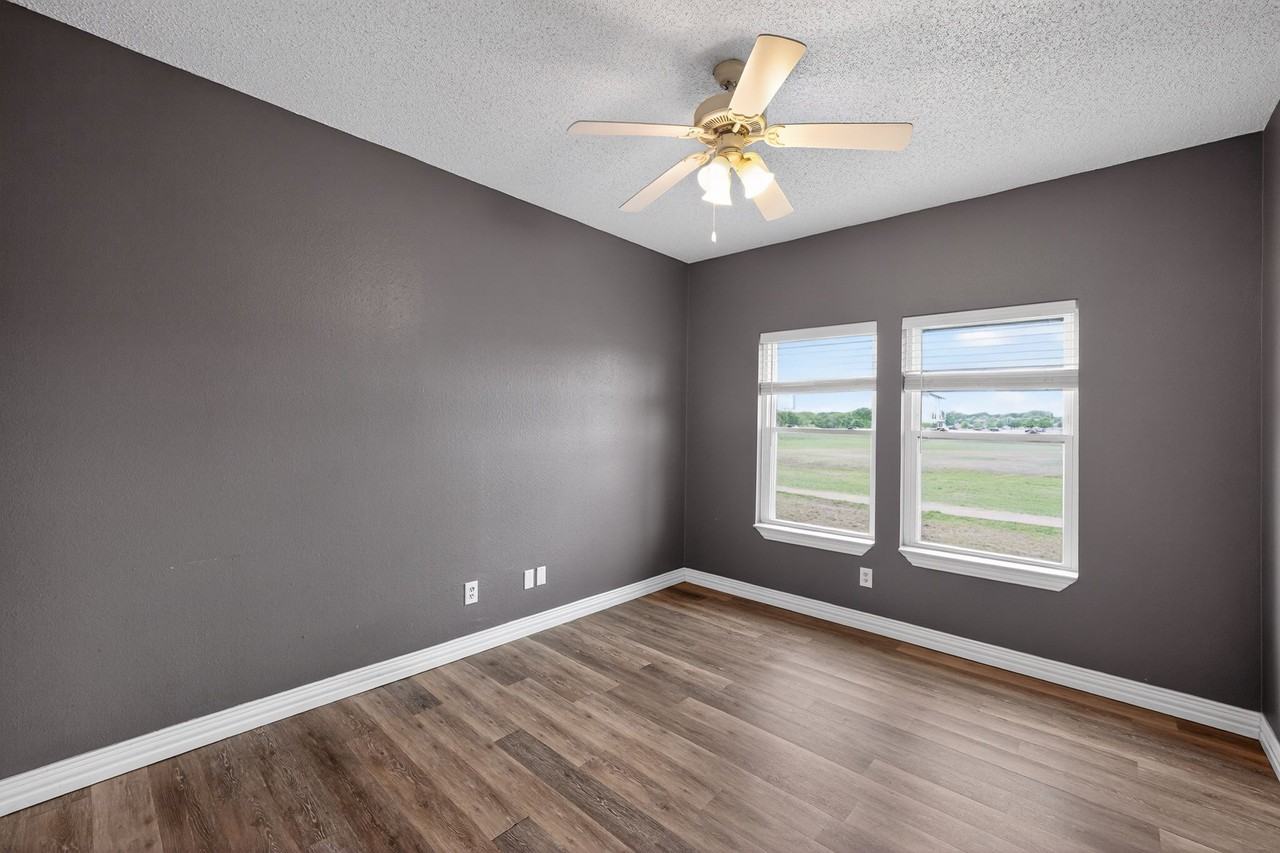 12166 Metric Boulevard 2010 - 2010 #2010 - Photo 2 of 13